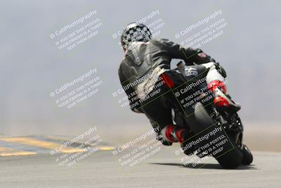 media/Apr-10-2022-SoCal Trackdays (Sun) [[f104b12566]]/Turn 9 Backside (1120am)/